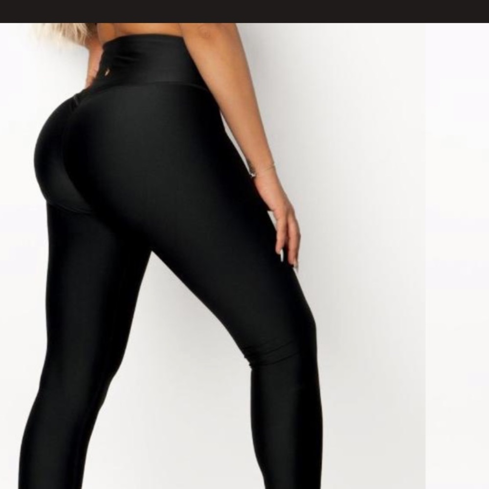 Obsession Scrunch Bum leggings